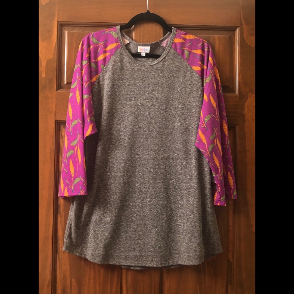 NWT LuLaRoe Randy Tee- heathered grey